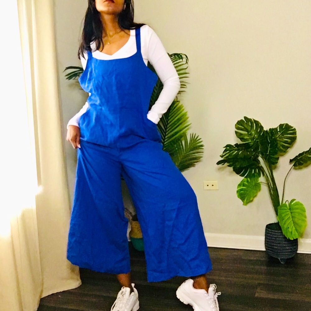 Linen & cotton solid strappy jumpsuit  size 8